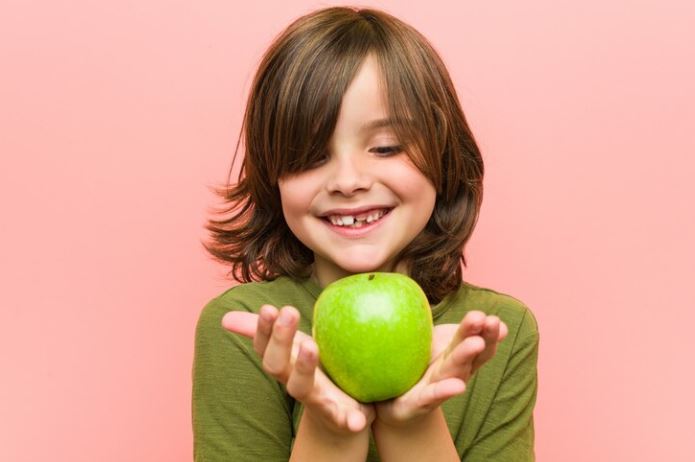 استحکام استخوان کودکان با میوه