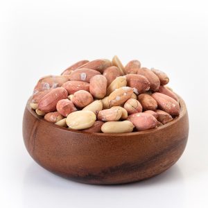 مغز بادام زمینی آستانه نمکین